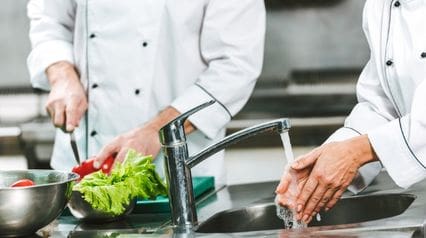 10 Cara Meningkatkan Kebersihan Makanan untuk Cegah Virus